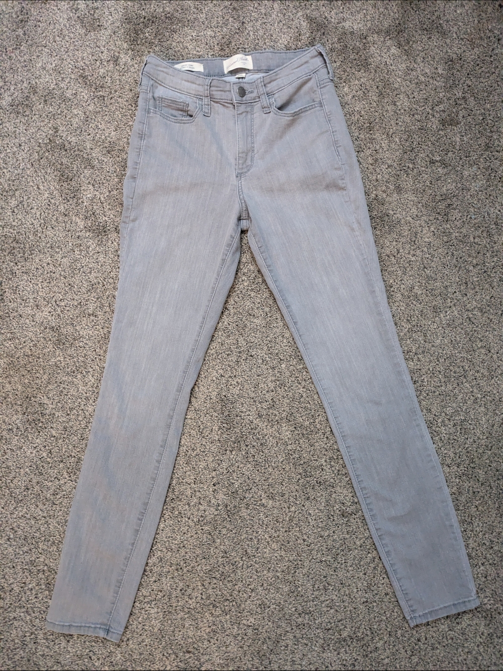 Universal Thread Gray Skinny Jeans - Neutral Gray Denim